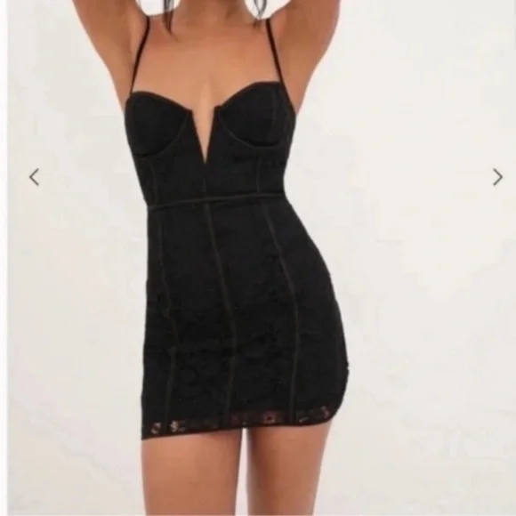 NWT For Love And Lemons Dress Julia Mini Bodycon in Black Lace - Picture 5 of 11
